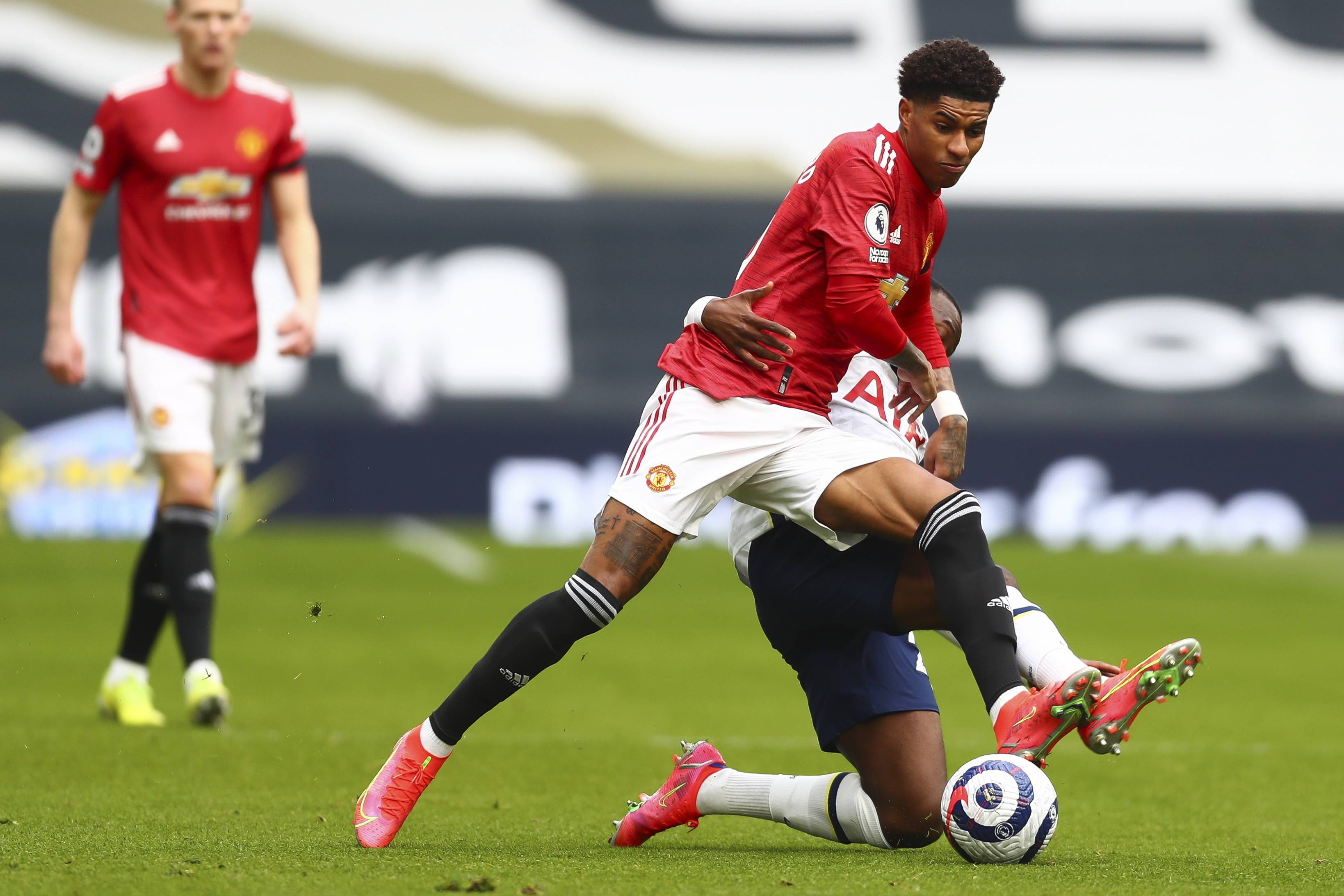 更是俱乐部 更是俱乐部